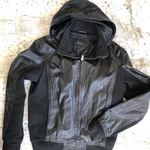 Men’s Lightweight Leather Jacket